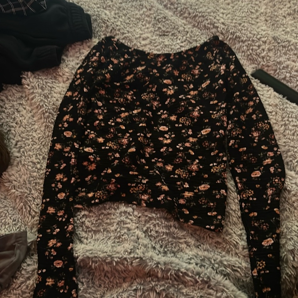 hollister long sleeve size xs